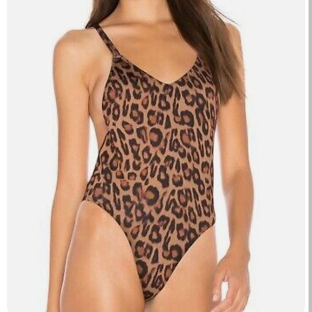 Kendall + Kylie Women's Leopard Racerback Swimsuit Size Large